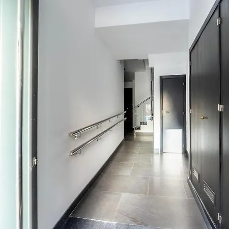 Nervion 1 - Vacacional Apartment Seville